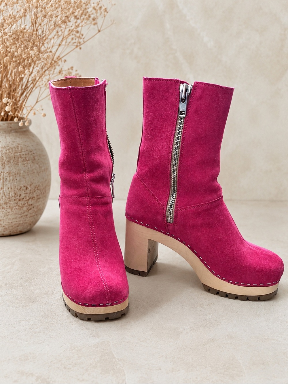 Swedish Hasbeens Rare, Suede Pink Clog Boots, New Condition, Size 39 (8)